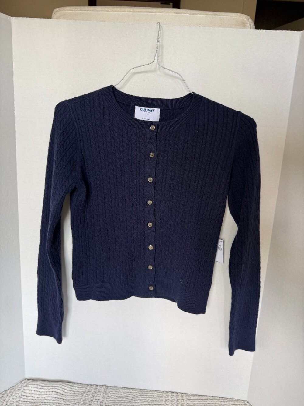 Old Navy Cable Knit Sweater A-011